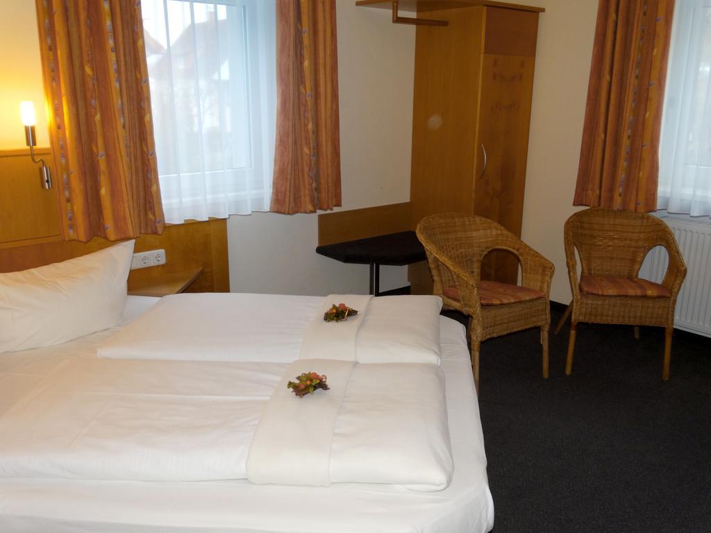 Hotel Sonne - Haus 2 Idstein Quarto foto